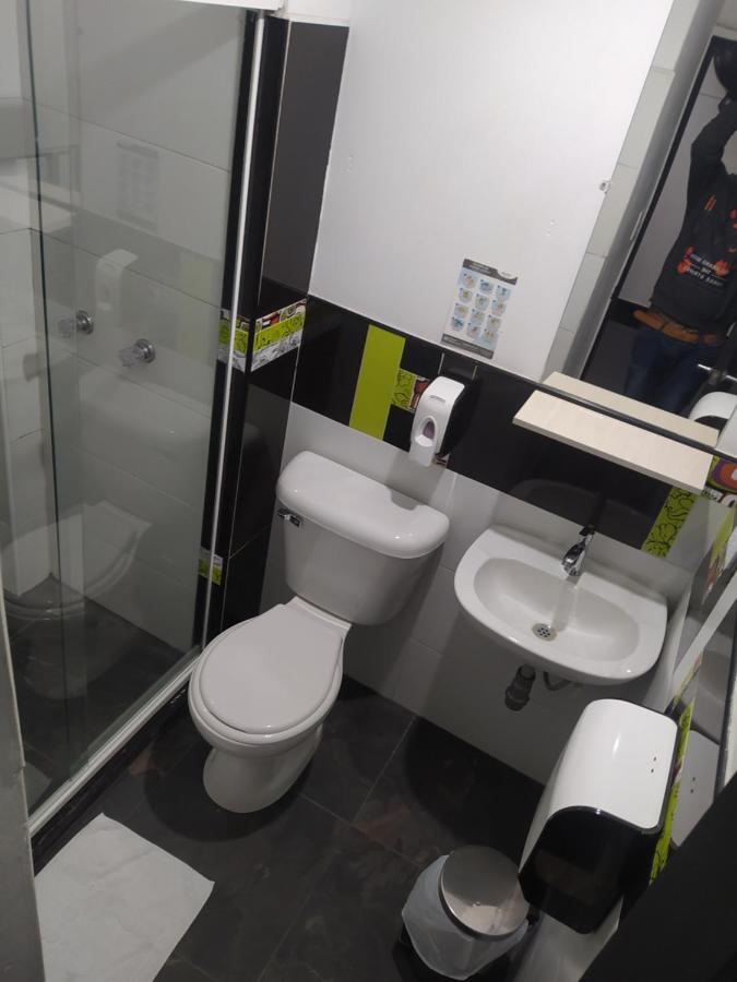 Hotel Aura 麦德林 外观 照片